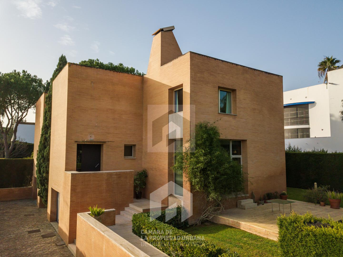 Chalet Premio de Arquitectura en La Dehesa Golf