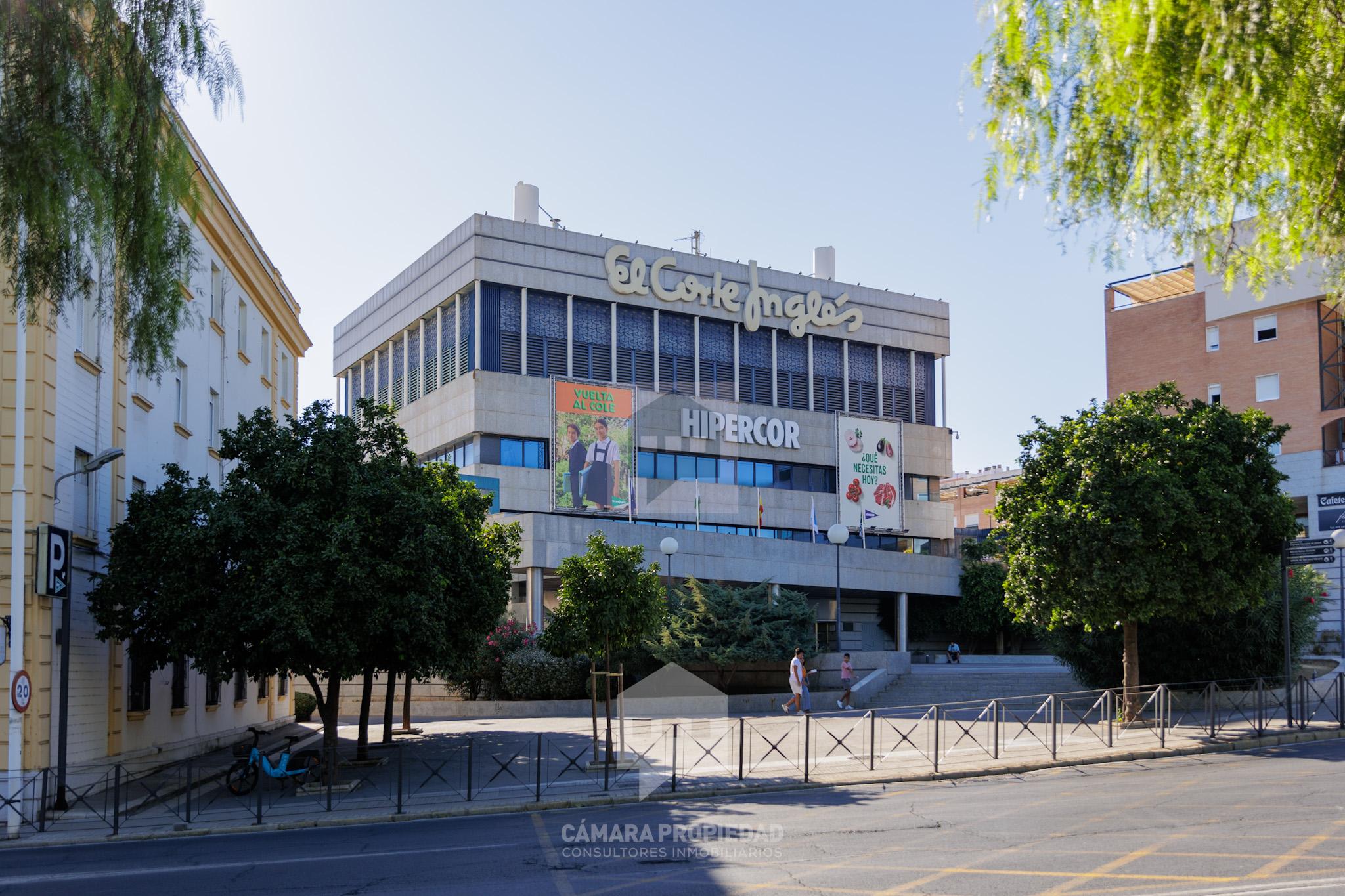 Vivienda familiar con patio privativo en la zona del Matadero
